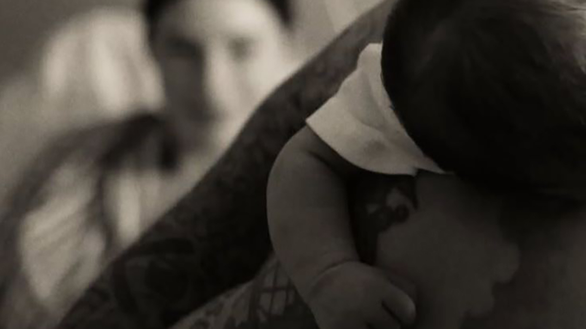 “È nata Athena”. Il cantante italiano papà per la prima volta “È nata Athena”. Il cantante italiano papà per la prima volta