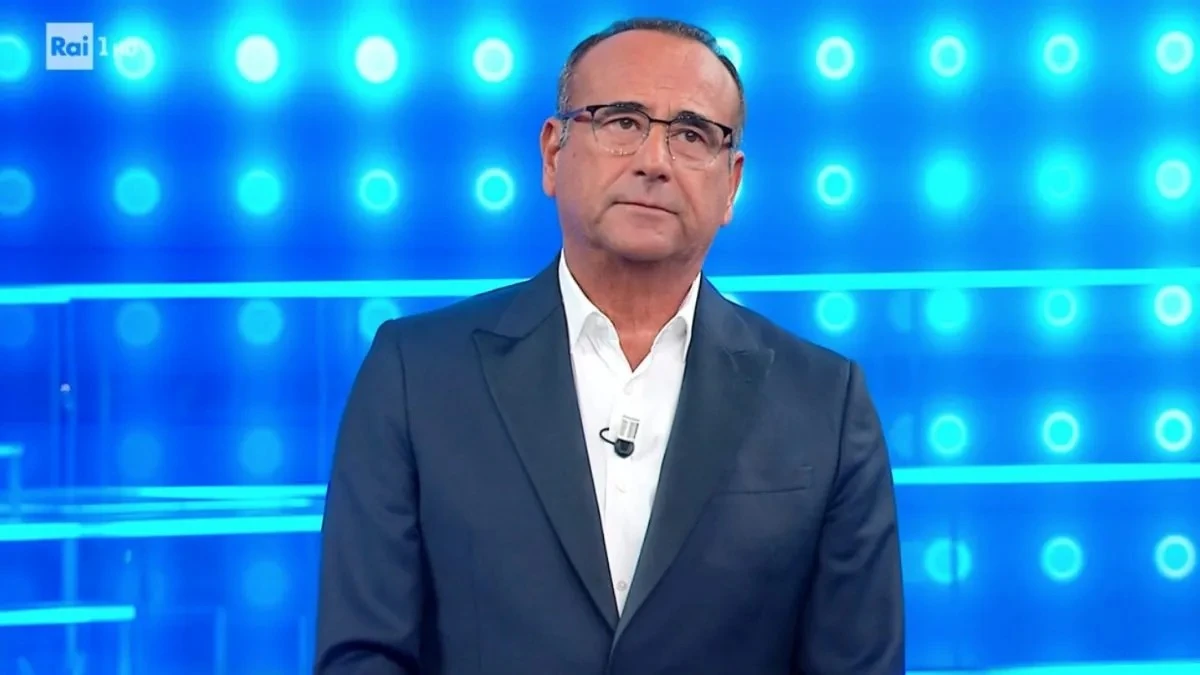 “Scusate devo dire questa cosa”. Tale e Quale Show, Carlo Conti interrompe e si commuove (VIDEO) “Scusate devo dire questa cosa”. Tale e Quale Show, Carlo Conti interrompe e si commuove (VIDEO)