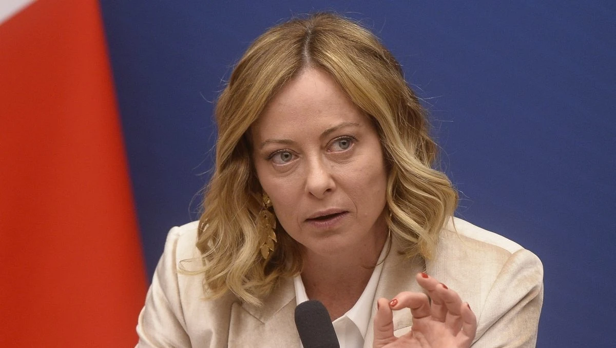 “Mi ha dato della pro***tuta e io…”. Choc nella politica, scoppia la bomba: Giorgia Meloni denuncia tutto “Mi ha dato della pro***tuta e io…”. Choc nella politica, scoppia la bomba: Giorgia Meloni denuncia tutto