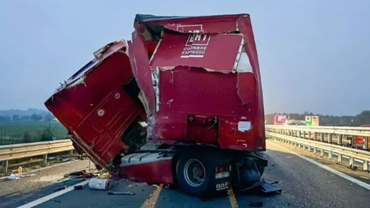 “Hanno chiuso l’autostrada”. Incidente stradale mortale, schianto devastante “Hanno chiuso l’autostrada”. Incidente stradale mortale, schianto devastante