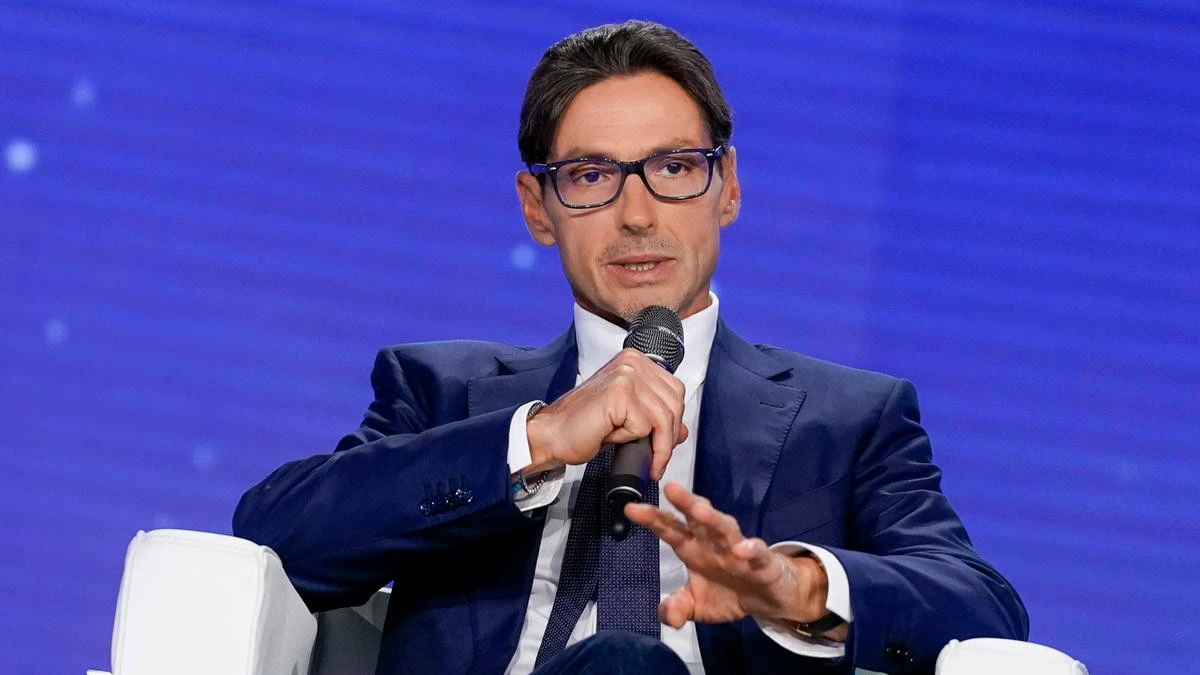 “Il pubblico è informato”. Pier Silvio Berlusconi, la decisione sul programma Tv “Il pubblico è informato”. Pier Silvio Berlusconi, la decisione sul programma Tv