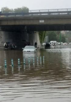 Maltempo a Siviglia, piogge record: persone intrappolate e danni enormi per gli allagamenti