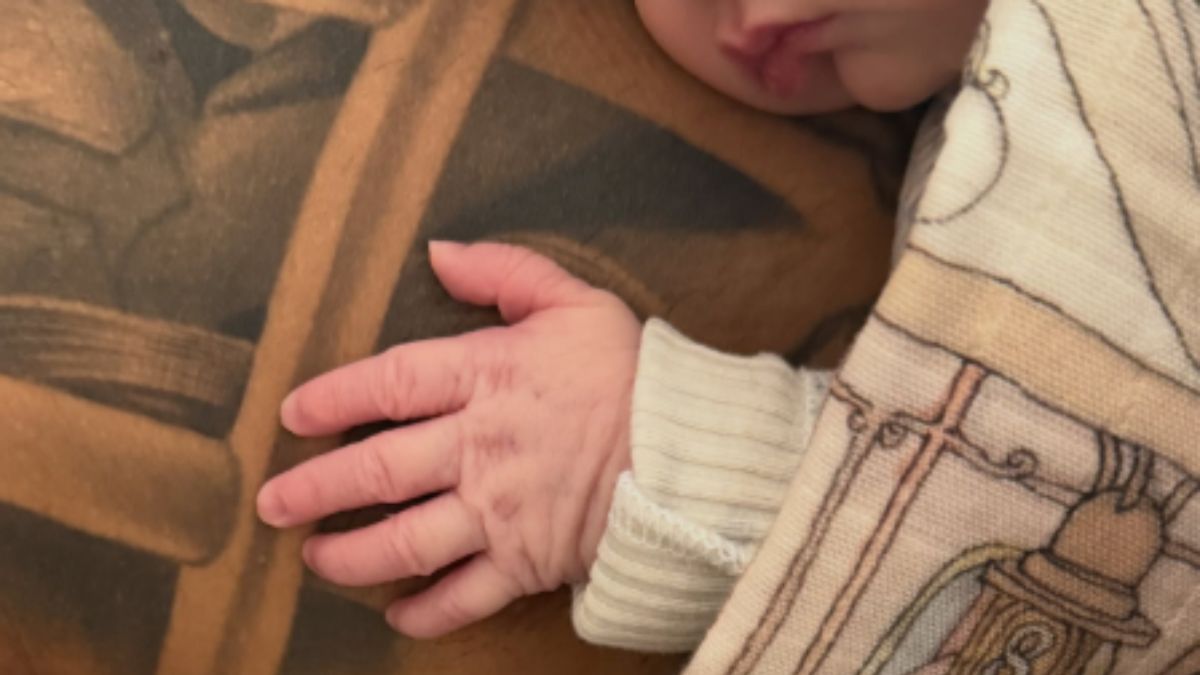Fiocco rosa per i due vip italiani: il nome scelto per la figlia Fiocco rosa per i due vip italiani: il nome scelto per la figlia