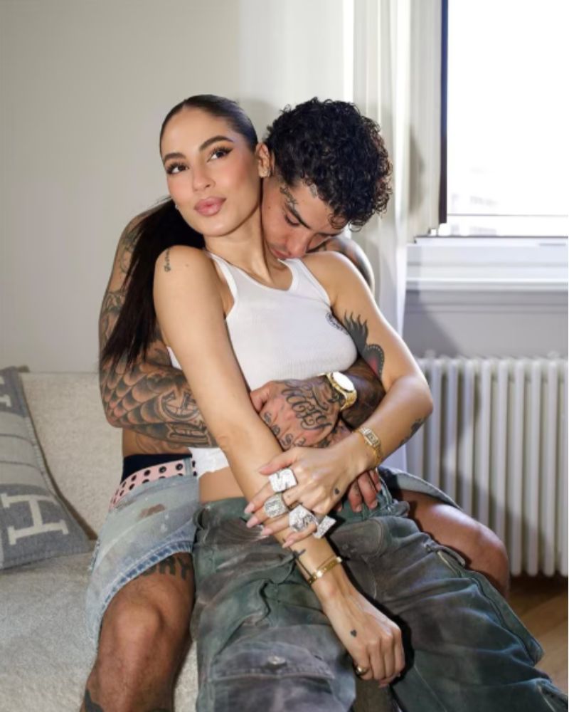 Giulia De Lellis e Tony Effe insieme sorridenti