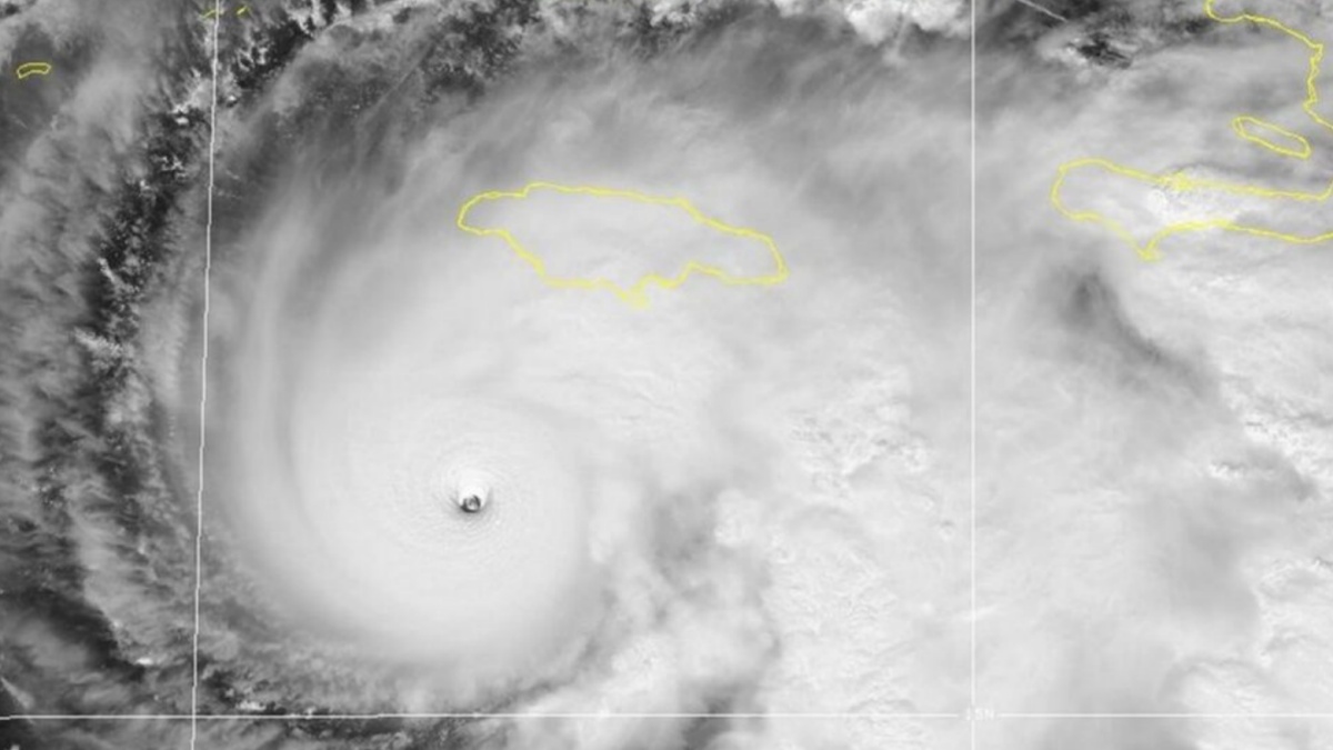 terribile uragano rifugi evacuazioni e morti 201 allerta massima rischi inimmaginabili da Tvzap.it terribile uragano rifugi evacuazioni e morti 201 allerta massima rischi inimmaginabili