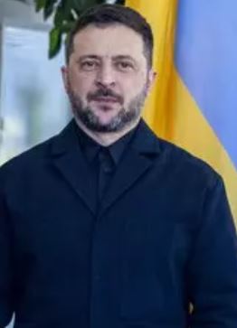 Ucraina, la resa di Zelensky: le parole che cambiano tutto