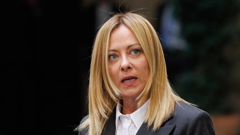 Logo Fratelli d'Italia e percentuali sondaggio Swg