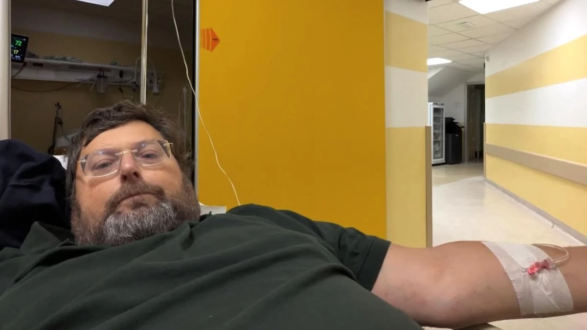 Mario Adinolfi ricoverato, è lui stesso a dare la notizia: cosa è successo