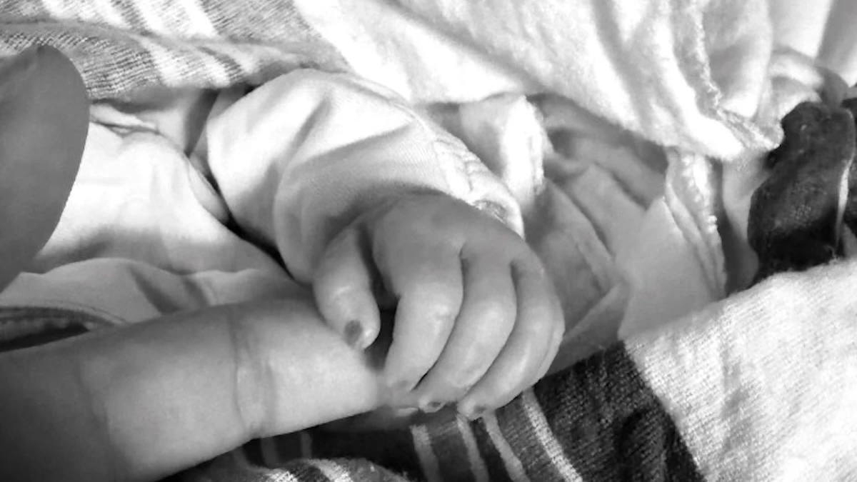 Lutto choc per la famosa: la figlia persa quasi alla fine della gravidanza