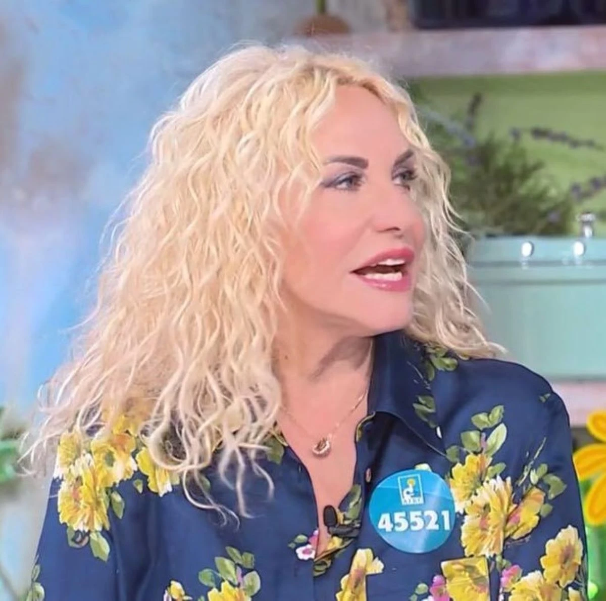 Antonella Clerici commossa in studio