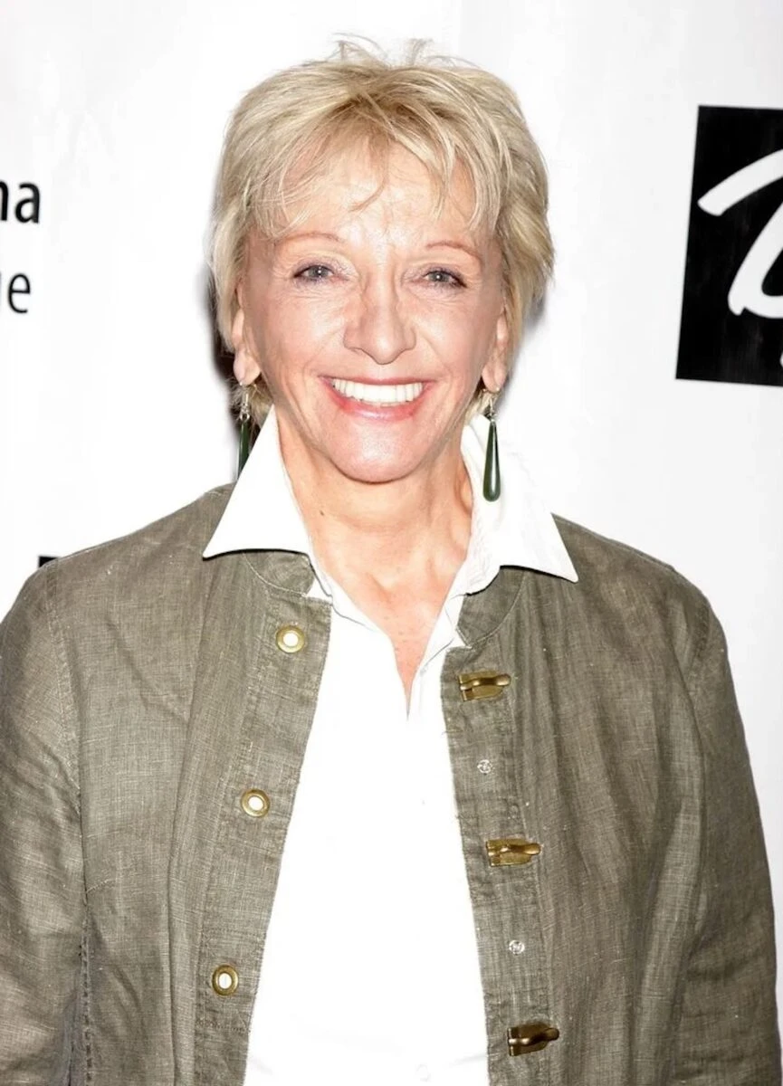 Elizabeth Franz in una scena televisiva