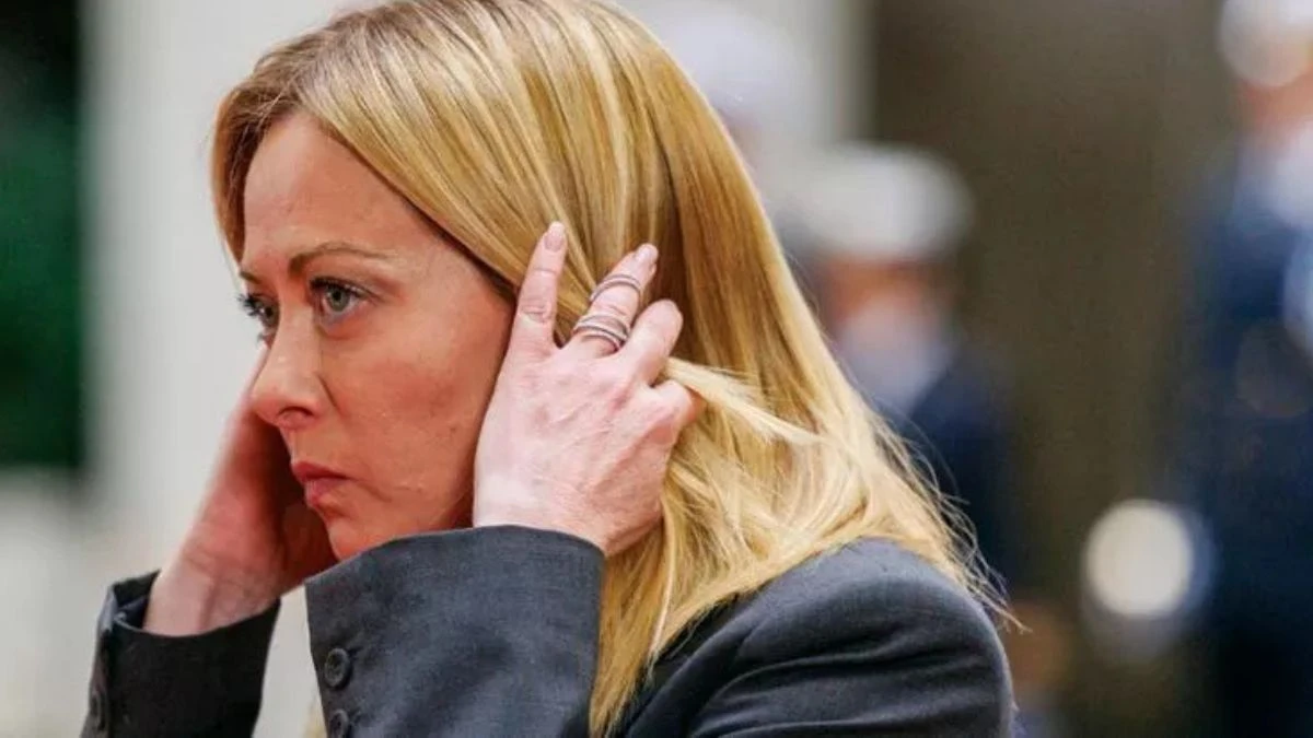 “Costretto a fare un passo indietro”. La rabbia di Giorgia Meloni e il clamoroso annuncio “Costretto a fare un passo indietro”. La rabbia di Giorgia Meloni e il clamoroso annuncio