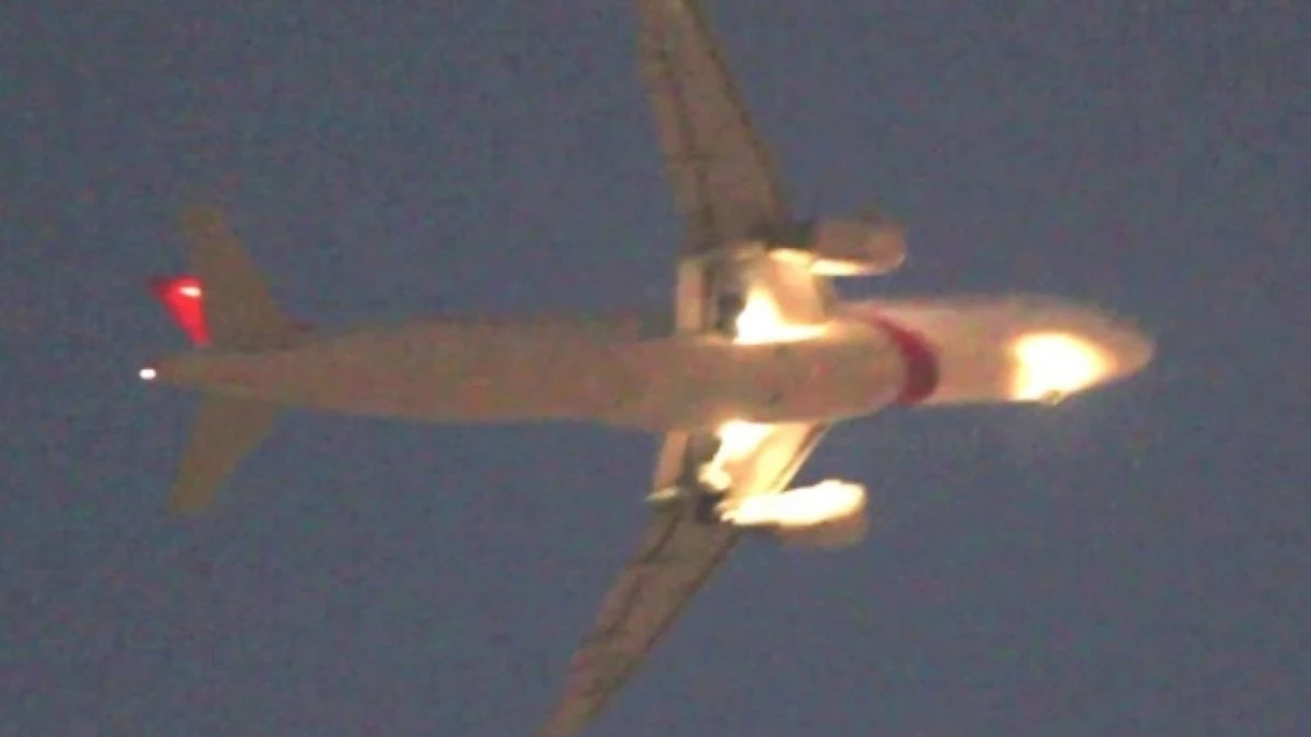 Immagine dell'Airbus A320 di Air Arabia coinvolto nell'incidente sfiorato sopra il mare di Catania