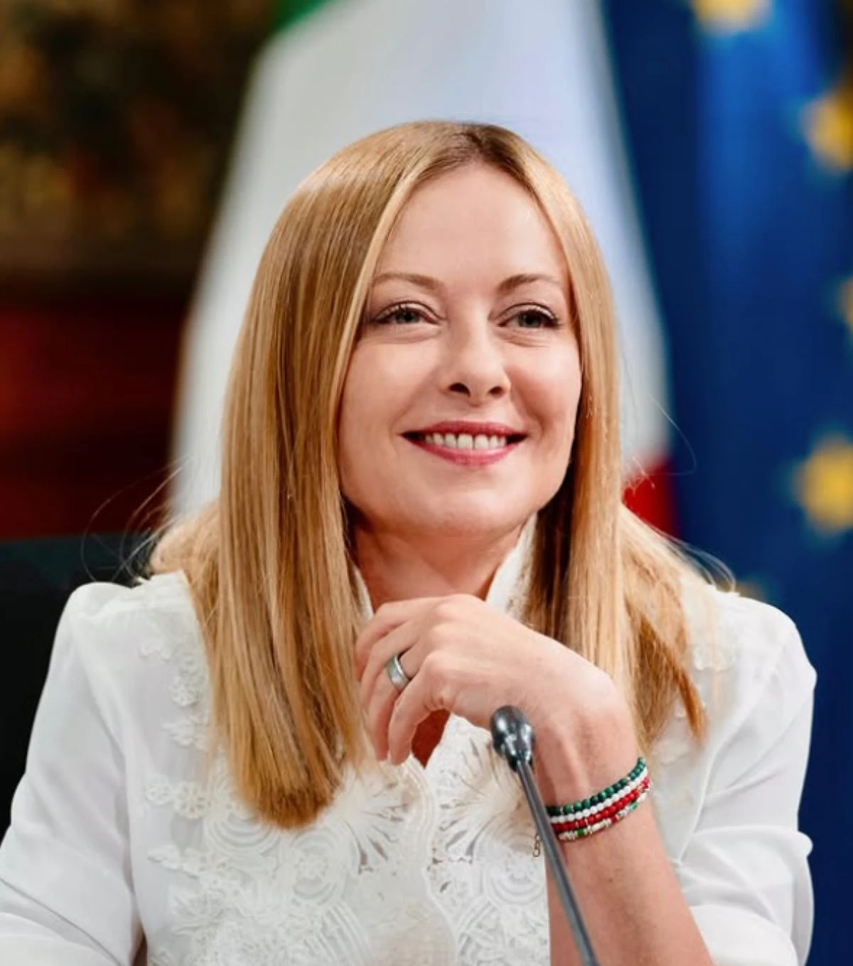 Giorgia Meloni durante un evento politico