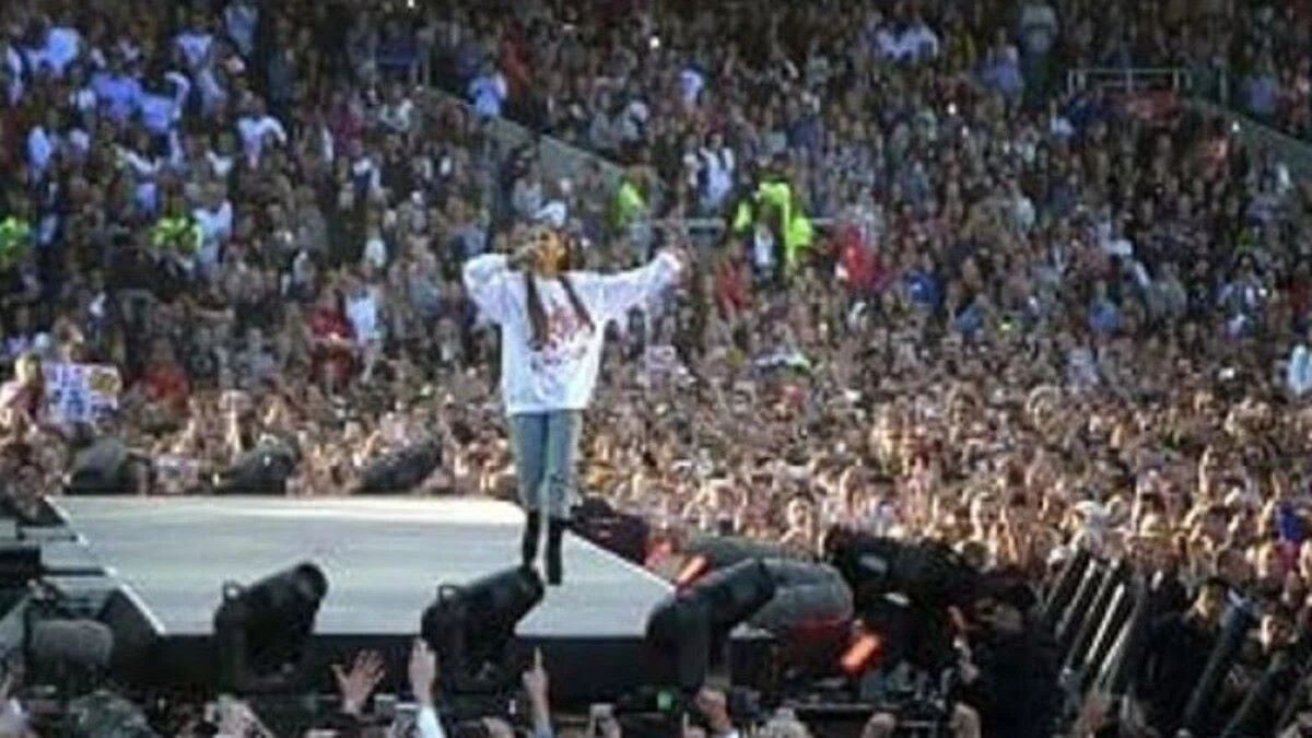 La cantante lascia la musica, shock generale: il vero motivo