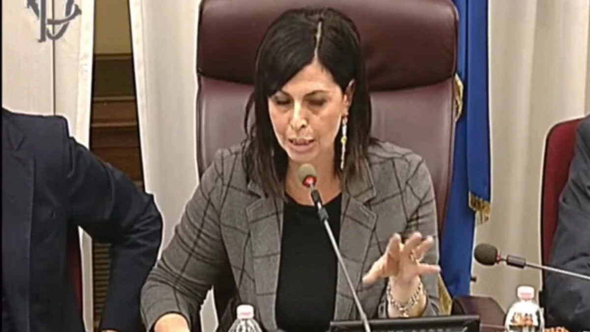 Barbara Floridia richiama Gasparri: rispetto delle regole in Commissione Rai