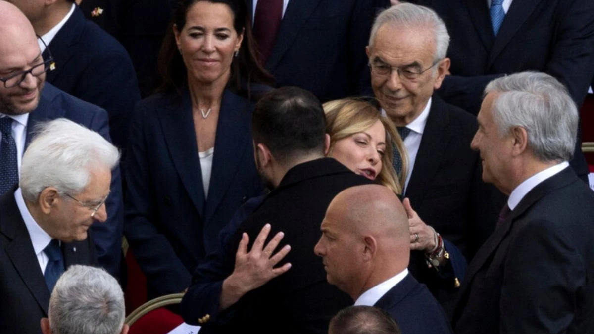 org del potere monito al governo meloni bufera sul famoso giornalista