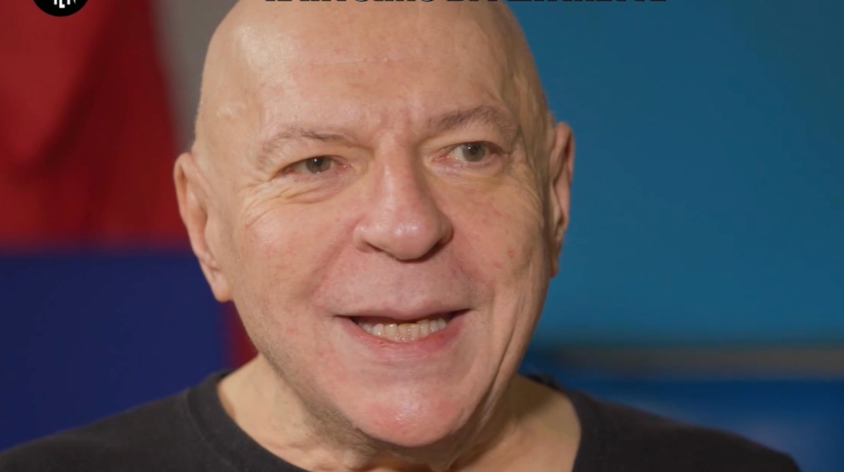 “Il mio cervello… non ho più controllo”. Platinette, l’annuncio sulla salute preoccupa i fan