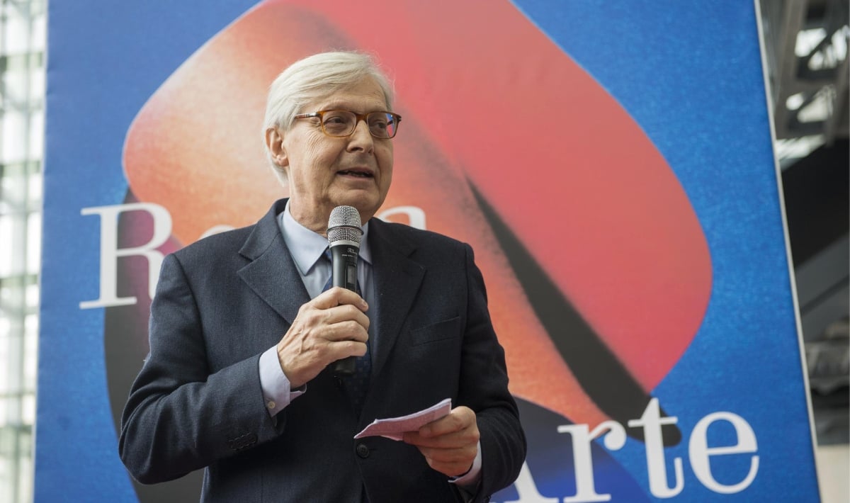 sgarbi dopo la bufera il lieto annuncio ha detto si