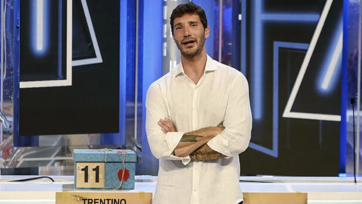 affari tuoi si ferma stop improvviso da parte di rai cosa succede da Tvzap.it affari tuoi si ferma stop improvviso da parte di rai cosa succede