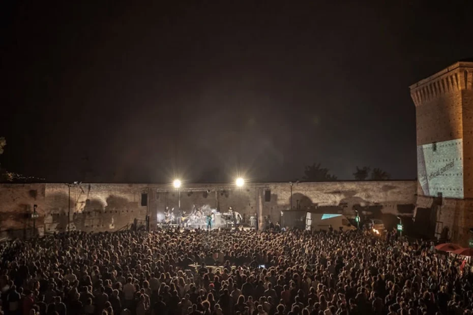 Jimmy Cliff sorridente durante un concerto