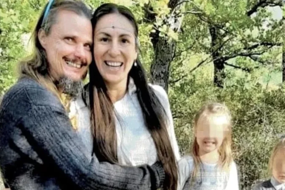 Avvocato Giovanni Angelucci visibilmente provato durante dichiarazioni sulla famiglia Trevallion-Birmingham