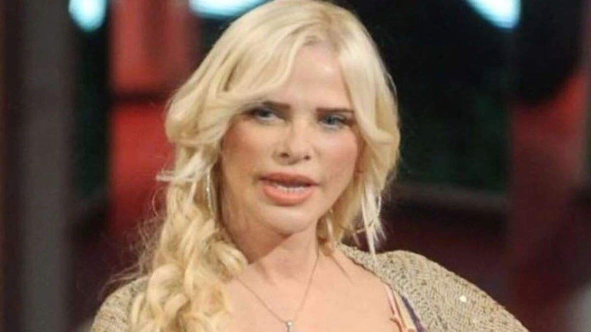 ilona staller gravissimo lutto per lei la triste notizia