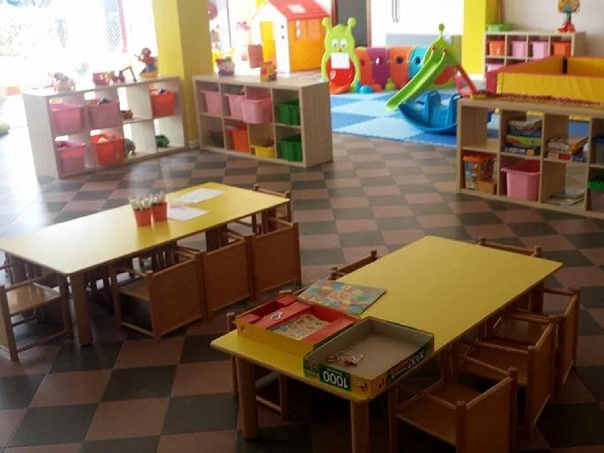 Ingresso di un asilo nido, foto di repertorio