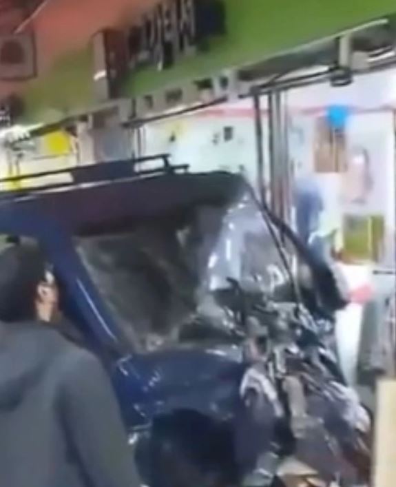 Corea del Sud, camion travolge la folla al mercato: morti e feriti, si indaga sulle cause (VIDEO)