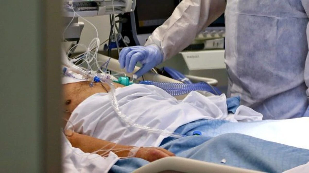 Reparto di terapia intensiva, ambiente controllato per malattie infettive