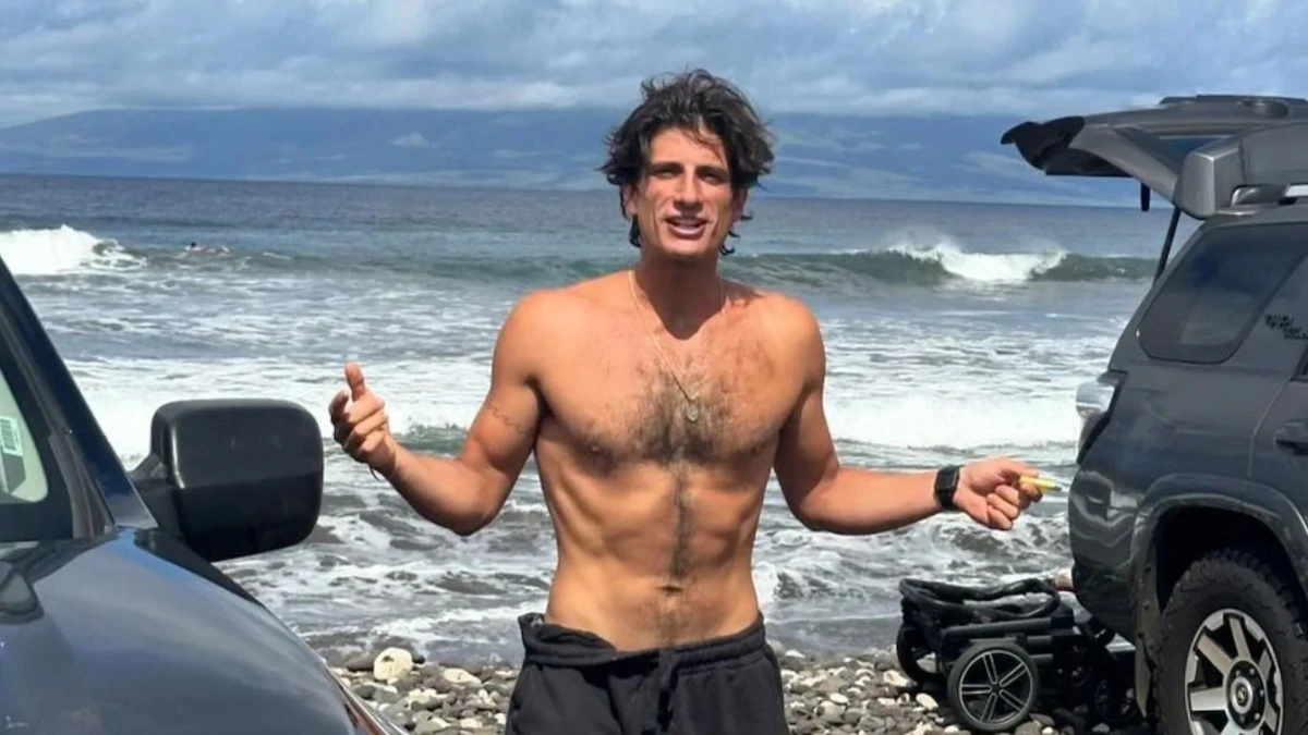 Jack Schlossberg insieme ad altri membri del Partito Democratico