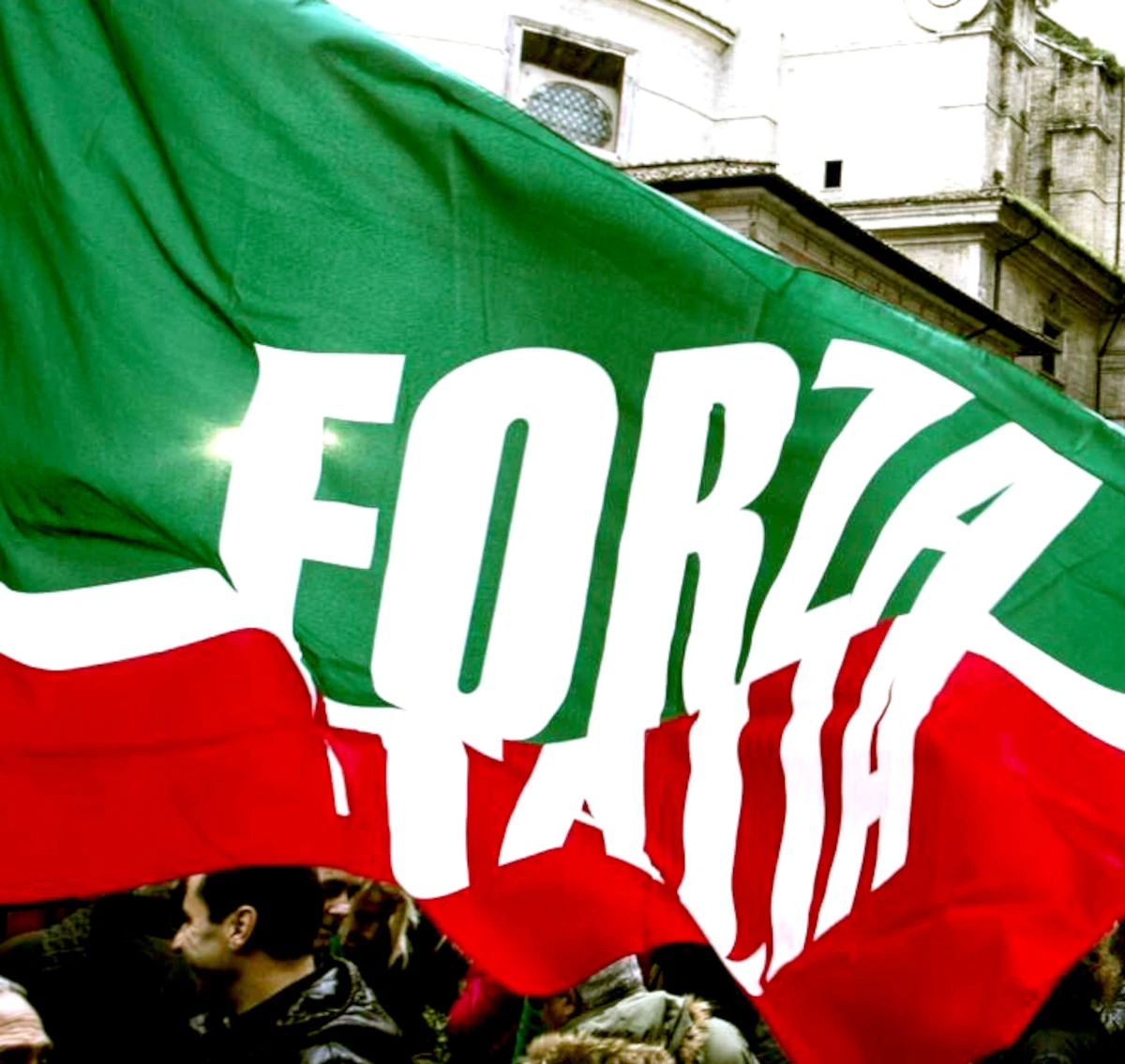 Sostenitori di Forza Italia davanti a Palazzo Grazioli, Roma, 2013