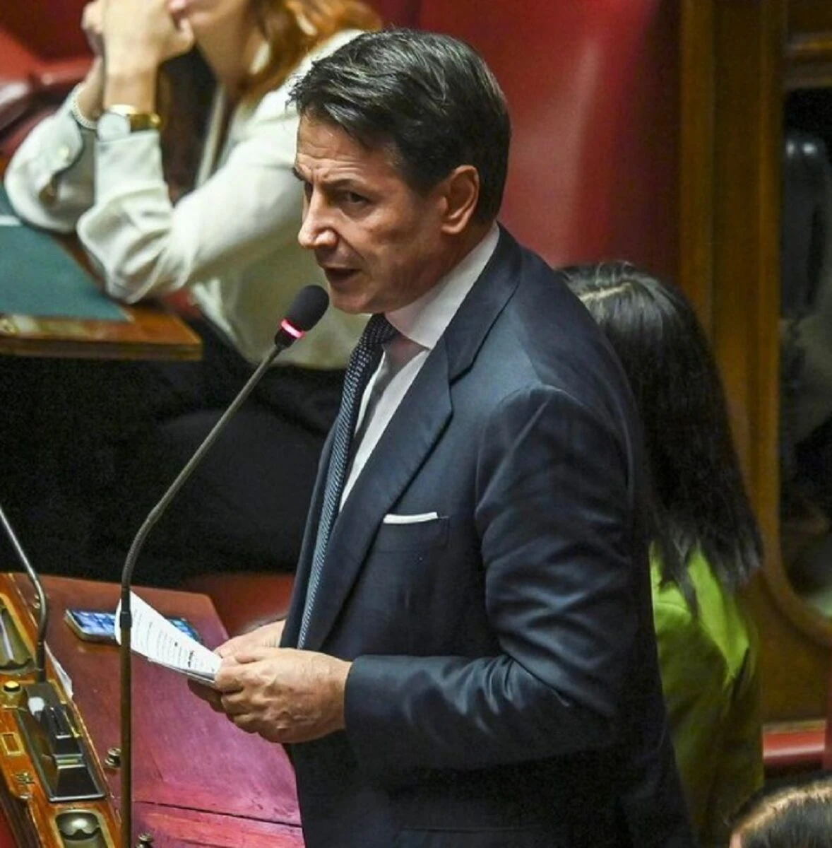 Giuseppe Conte l’ex premier ha dichiarato appena 24mila euro