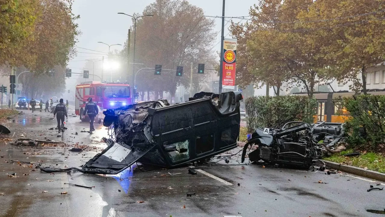 l8217auto si ribalta e va in fiamme pietro muore sotto gli occhi del padre medico da Tvzap.it l8217auto si ribalta e va in fiamme pietro muore sotto gli occhi del padre medico