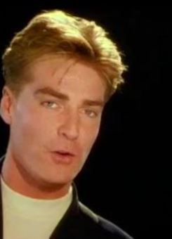 Richard Darbyshire, morto a 65 anni il cantante e chitarrista britannico voce dei Living in a Box