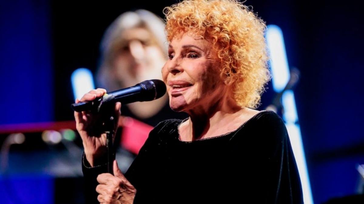 Ornella Vanoni, lo faceva sempre a mezzanotte, ecco cosa: il ricordo dei vicini