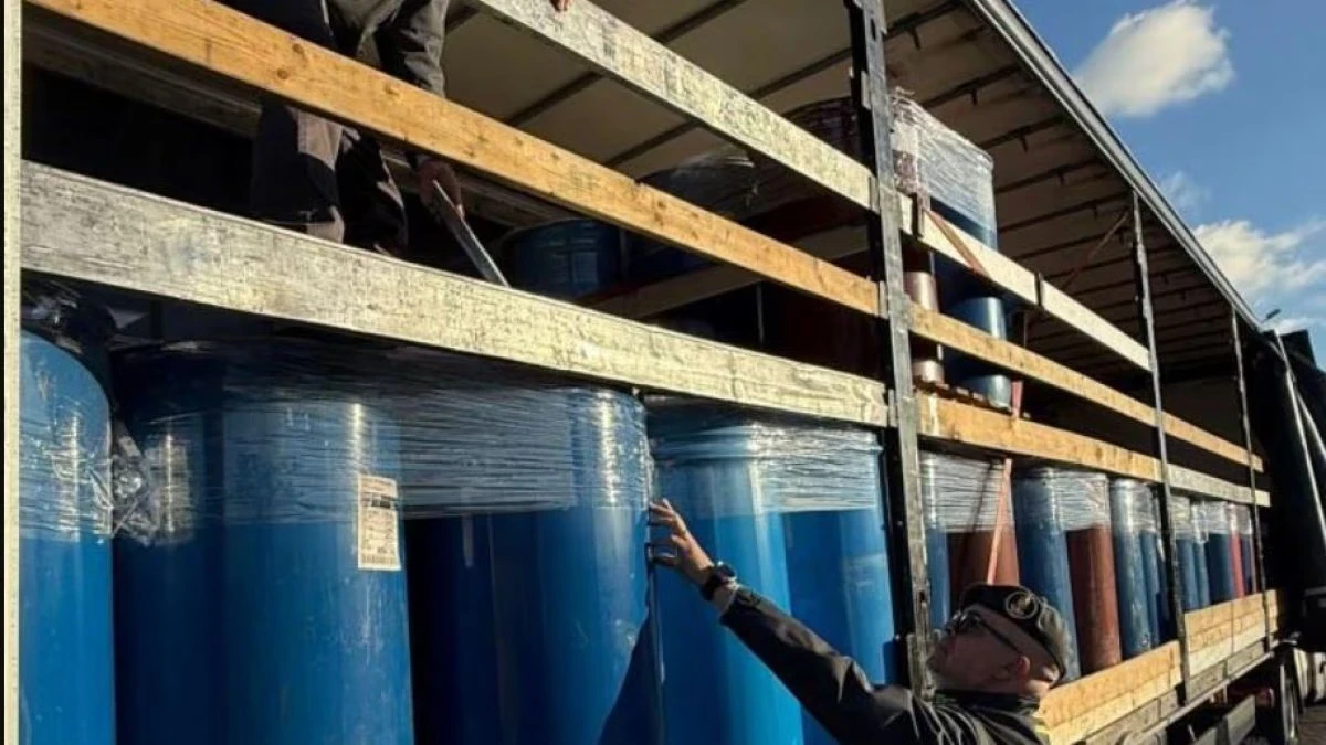 Sequestro passata di pomodoro nel porto di Brindisi