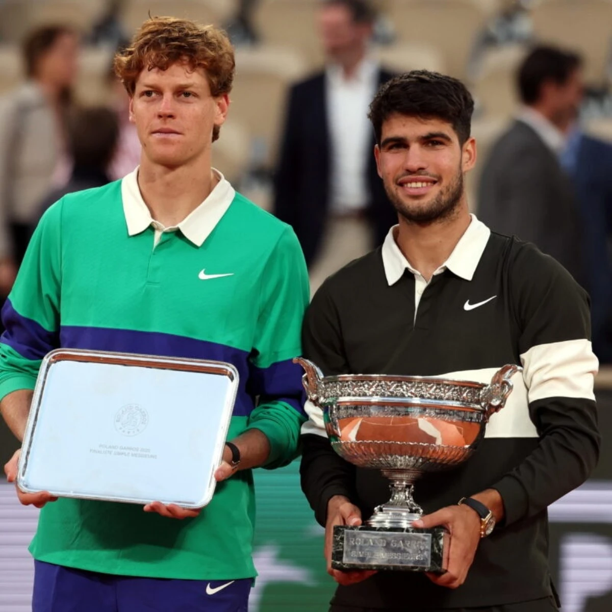 Jannik Sinner premiato a Parigi dopo la conquista del titolo