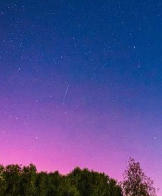 Tempesta solare in arrivo: aurora boreale visibile fino a Roma, possibili blackout e disturbi ai satelliti