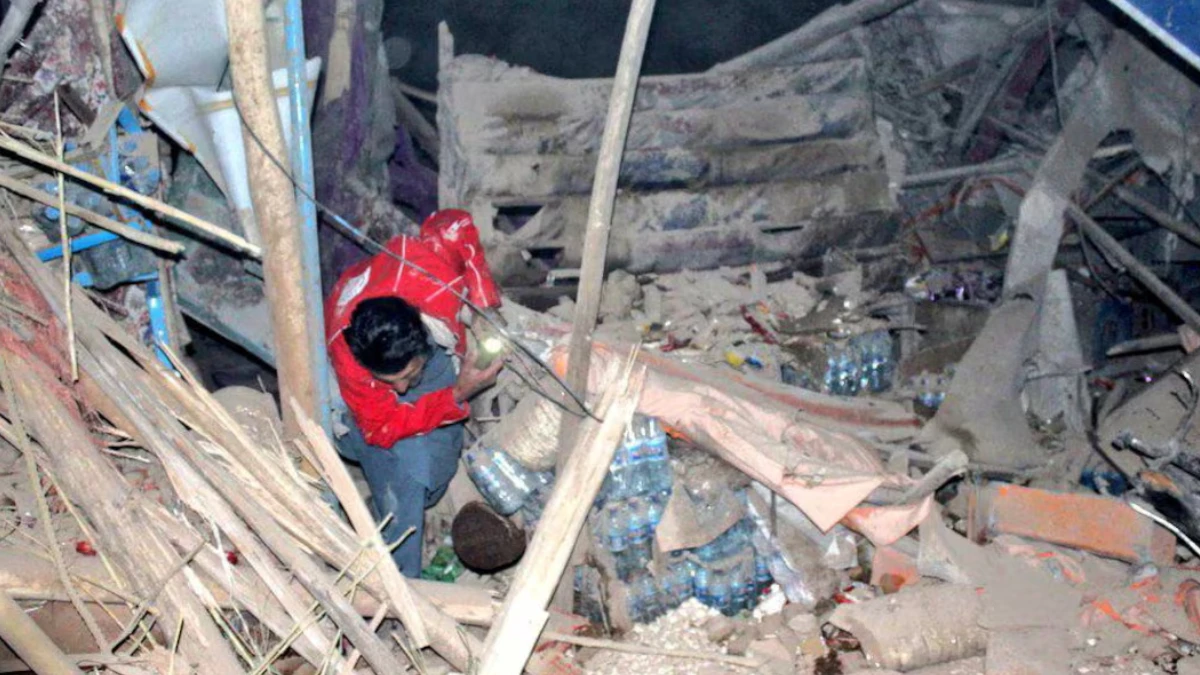 Crolli e soccorsi dopo terremoto in Afghanistan