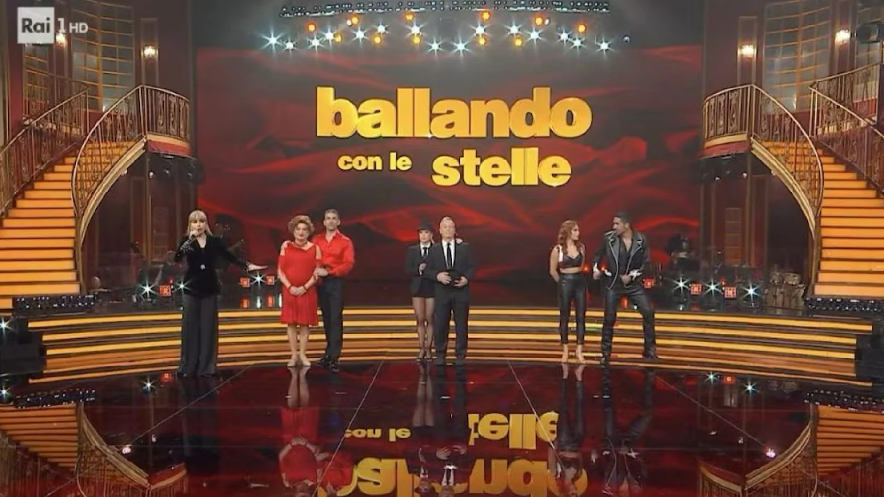 ballando con le stelle puntata piena di colpi di scena la classifica finale