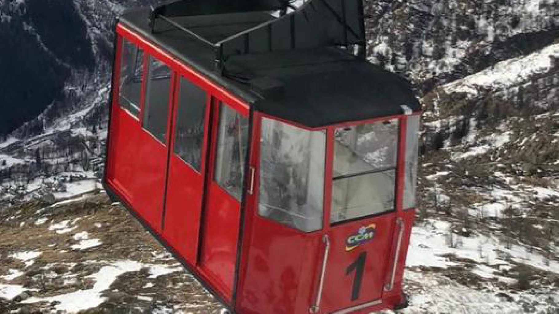 italia incidente alla funivia 90 persone coinvolte le prime ipotesi da Tvzap.it italia incidente alla funivia 90 persone coinvolte le prime ipotesi