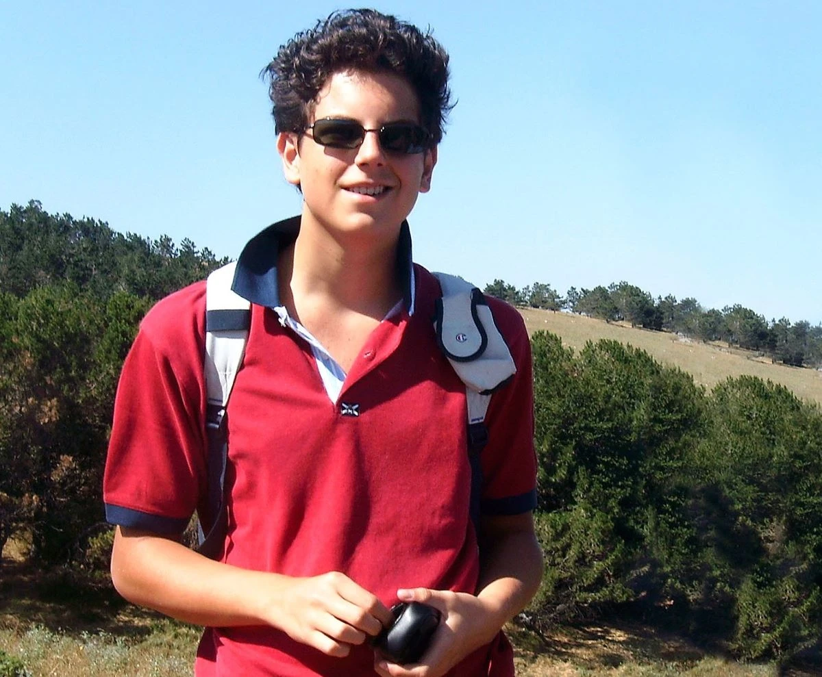 Ritratto di Carlo Acutis, giovane beatificato