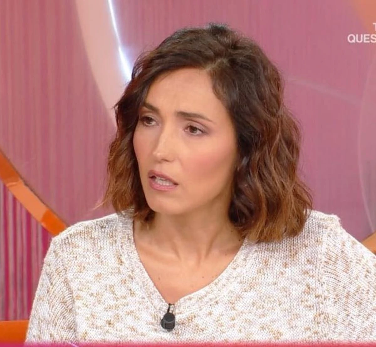 Caterina Balivo in studio durante la comunicazione della notizia