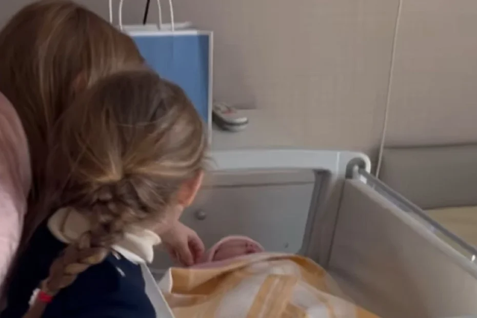 Volto Canale 5 Mamma