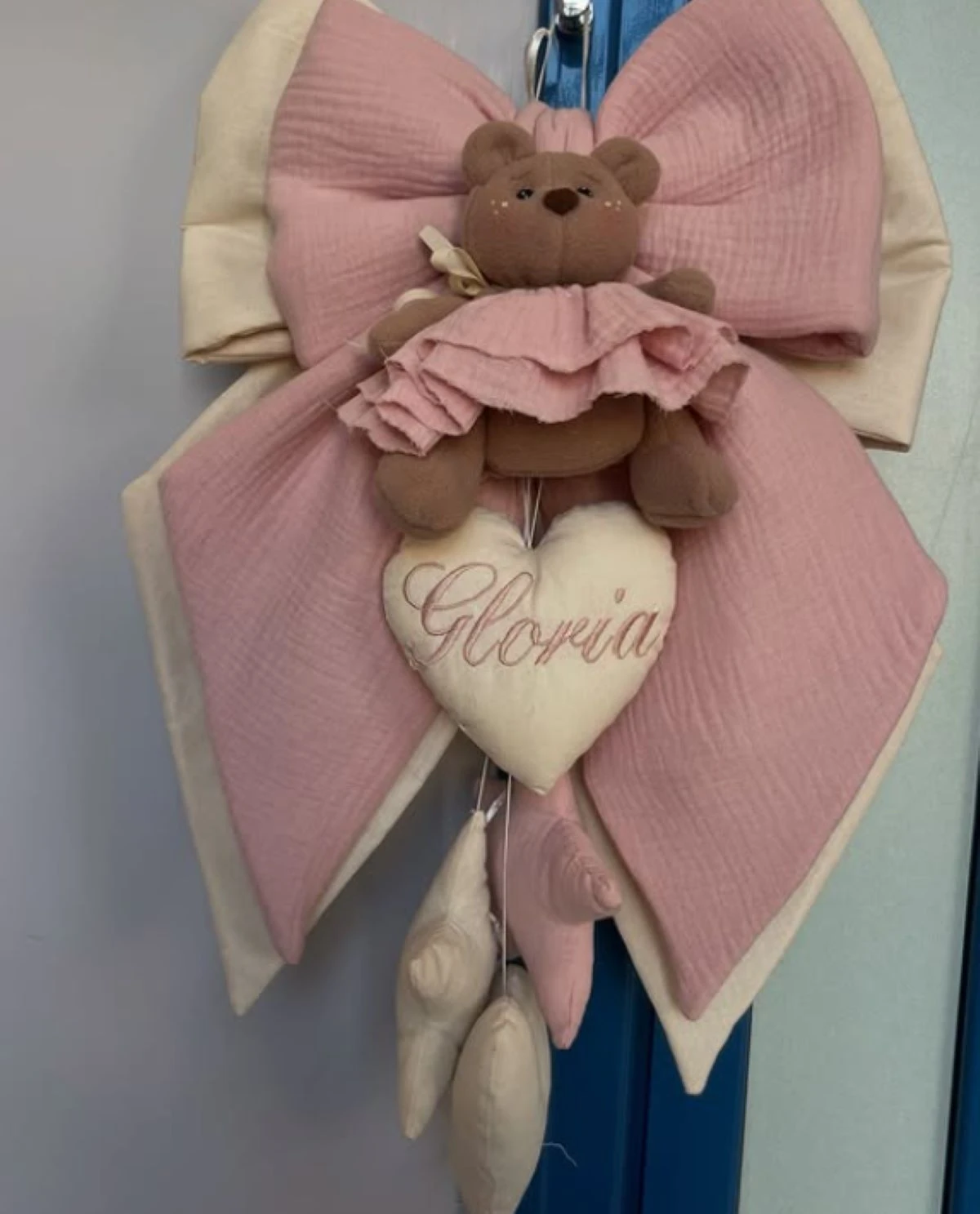 Mamma Mediaset bis allatta la neonata