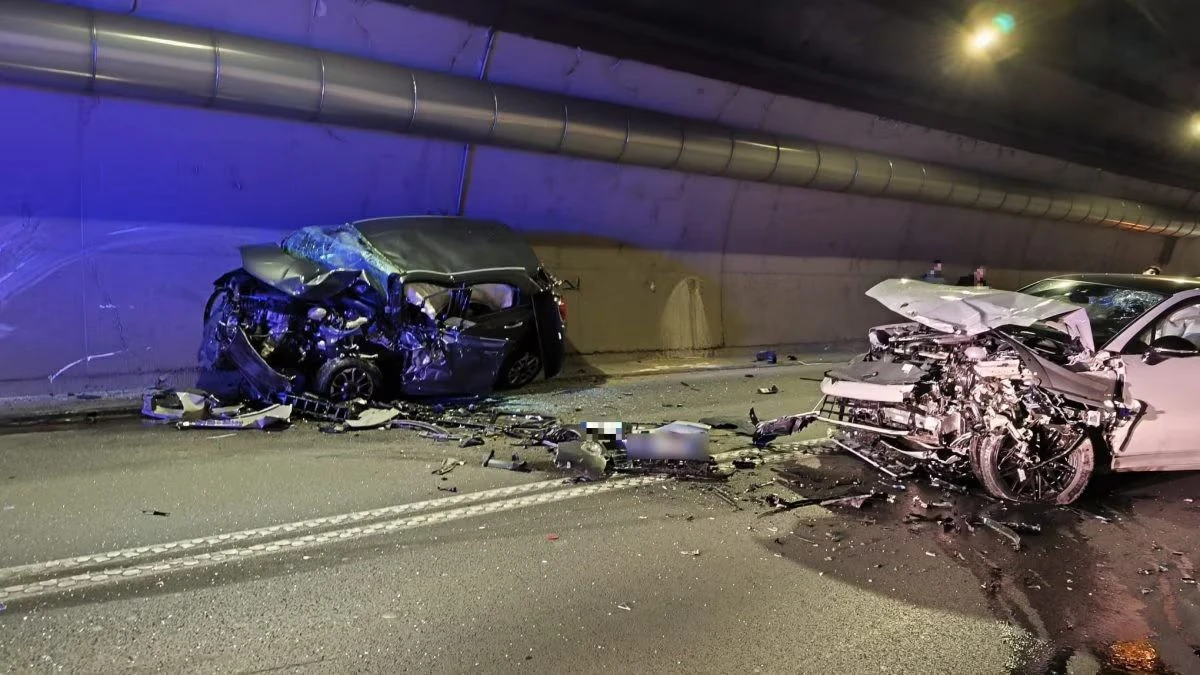 Le immagini devastanti dell'incidente nella Galleria della Reggia di Caserta