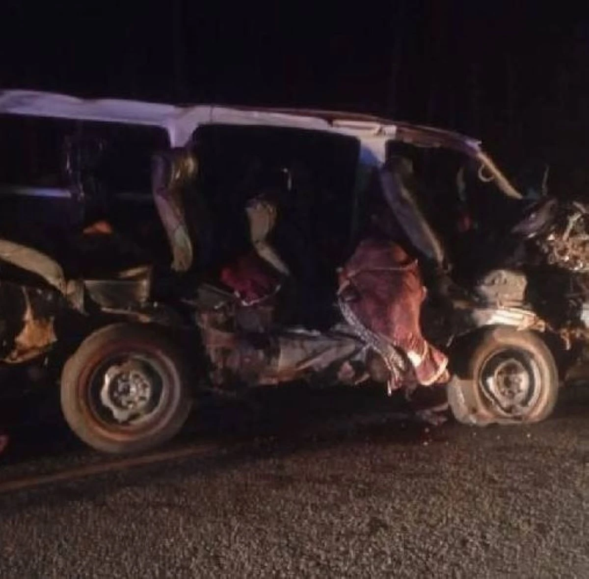 Mezzi coinvolti nel grave incidente stradale in Kenya