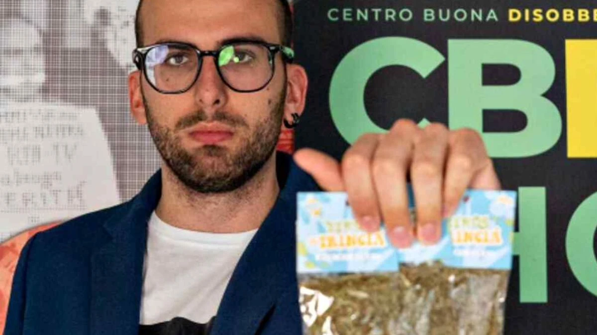 Manifestazione a Torino a sostegno della legalizzazione della cannabis CBD