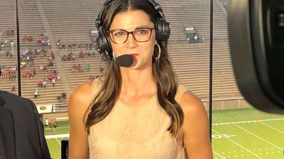 Ritratto della giornalista sportiva Christina Chambers